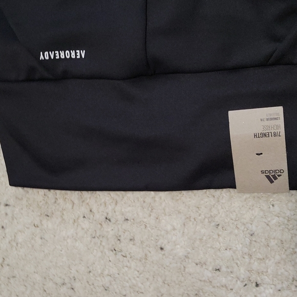 7/8 high rise adidas - Picture 3 of 3